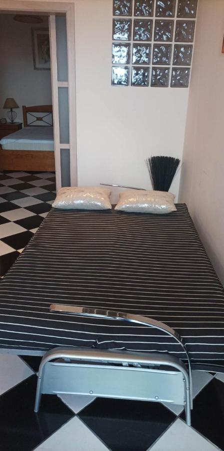Residencia Mendonca Apartment Sao Roque Do Faial ภายนอก รูปภาพ